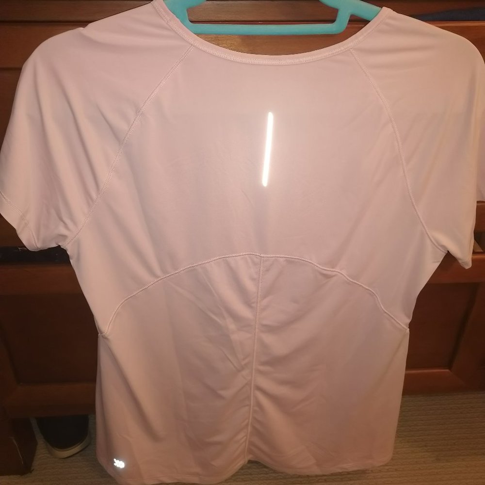 Sports tee